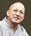 落語家 春風亭一之輔さん